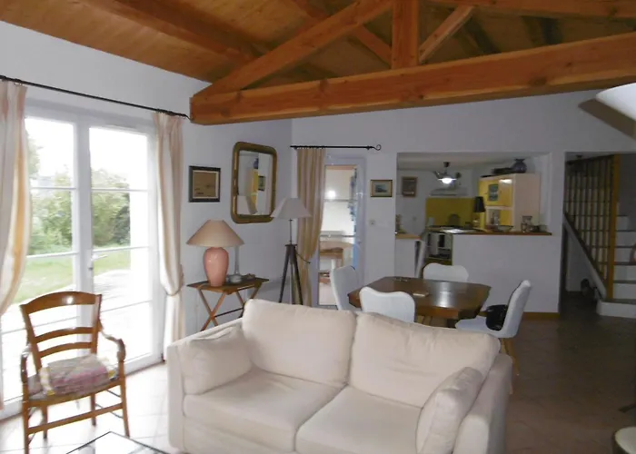 Holiday home Maison Calme Avec Jardin Noirmoutier, Proche - Fr-1-823-83 *